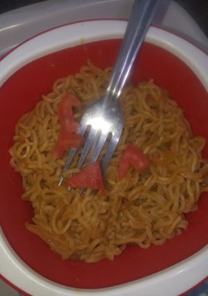 मसाला मैगी (masala maggi recipe in Hindi) रेसिपी मुख्य फोटो