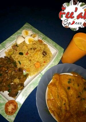 A picture of Noodles,gas meat,wainar flour and custard.
