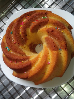 A picture of Orange /chocolate cake.