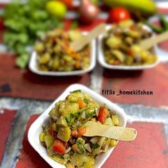 A picture of Bengali Aloo Kabli Chaat.