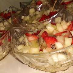 سلطة فواكه 🍒🍍🍓🍋🥝-レシピのメイン写真
