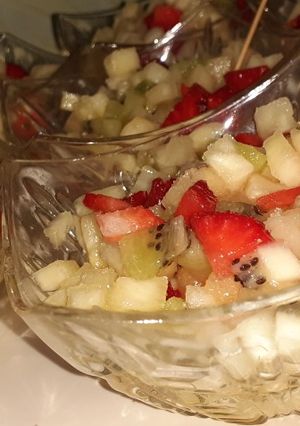 صورة لوصفة سلطة فواكه 🍒🍍🍓🍋🥝