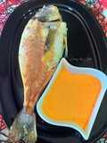 Dorada a la sal con hierbas aromáticas frescas y hojas de té