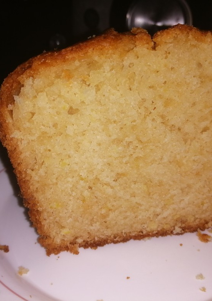 Una foto de Bizcocho esponjoso de limón en mambo