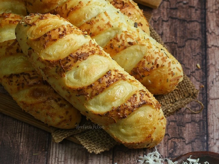 Langkah Mudah untuk Menyiapkan Resep MyWay Bread (subway style) - Italian Herbs Parmesan Bread yang Bikin Ngiler Anti Ribet, Lezat