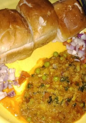 A picture of Pav bhaji.