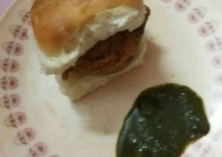 Vada pav