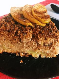Una foto de Tarta de manzana con crumble (integral sin azúcar)