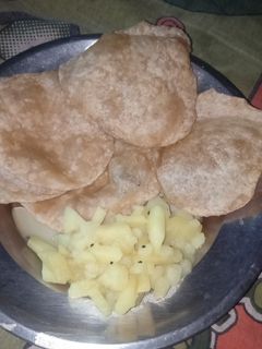 সাদা আলুর তরকারি (sada aloor tarkari recipe in Bengali) রেসিপির প্রধান ছবি