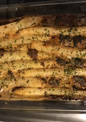 Une photo de Asperges blanches aux morilles fraîches