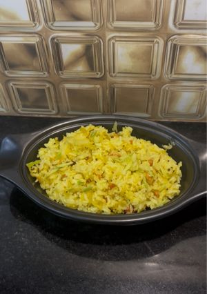 A picture of Mangai Sadum / Raw Mango Rice.