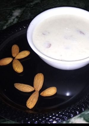 A picture of Apple kheer.