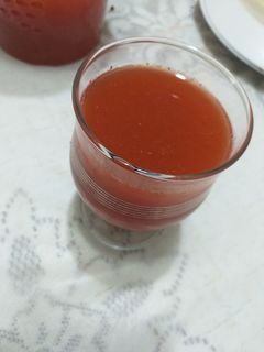 صورة لوصفة عصير الفراولة والمشيمشة 🍷🍷