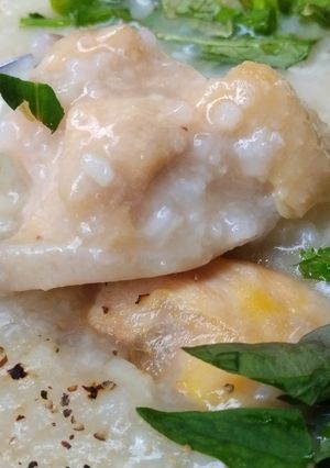 Hình của món Cháo gà nấm từ cơm nguội.