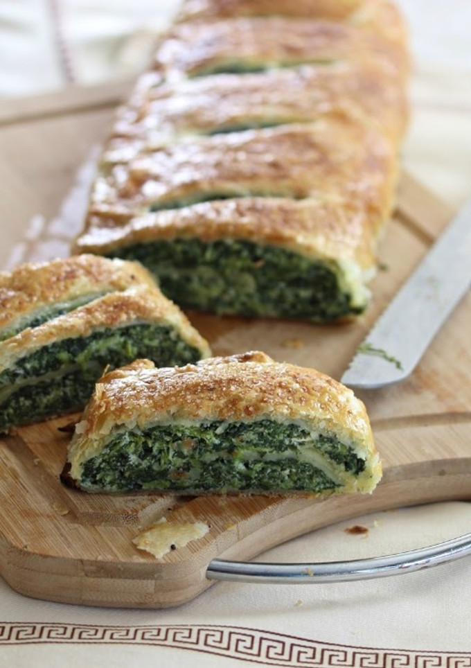 Una foto de Pastel de hojaldre de espinacas y ricotta