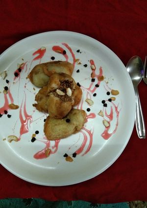 A picture of Paneer khoya sweet rolls.