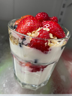 A picture of Yogurt Parfait.