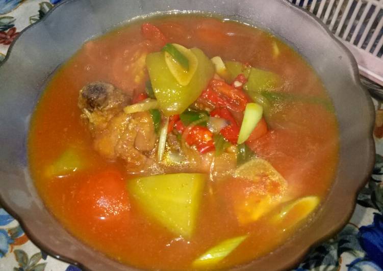 Cara Gampang Menyiapkan Semur Pedas Ayam Labu Siam Anti Gagal