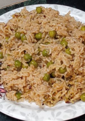 A picture of Matar pulao.