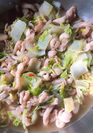 รูปของ ผัดปลาหมึกใส่ผักกาดขาว 🥬