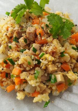 Hình của món Cơm chiên chả trứng.