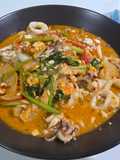 ปลาหมึกผัดไข่เค็ม