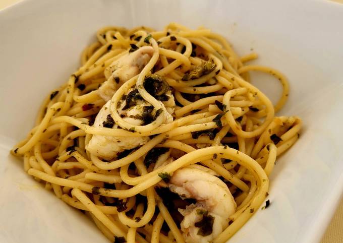 Foto principal de Espaguetis con rape y alga nori