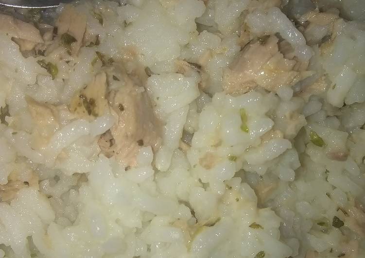 arroz blanco atun
