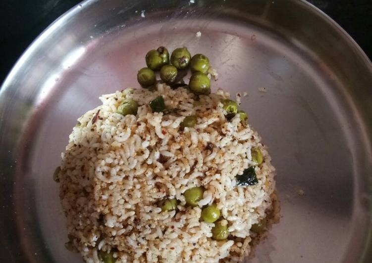 Steps to Prepare Any-night-of-the-week Pachhai Sundakkai Sadam
