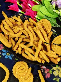 चकली स्टिक्स (chakli sticks recipe in Hindi) रेसिपी मुख्य फोटो