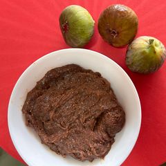 A picture of Fresh figs fudge.
