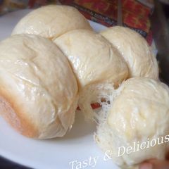 A picture of White Bread Rolls Without Oven.
