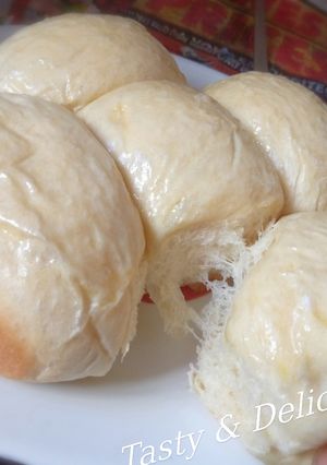 A picture of White Bread Rolls Without Oven.