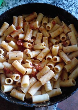 Una foto de Mostacholes con salsa de tomate express