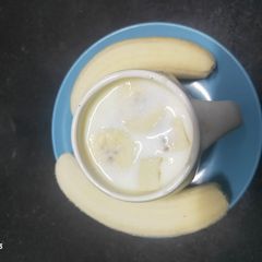 A picture of Banana almond milk shake.