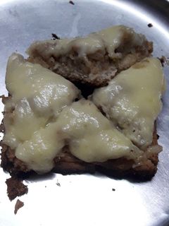 சிஸி பொட்டேட்டோ சேன்வெஜ்(cheesy potato sandwich recipe in tamil) செய்முறை முக்கிய புகைப்படம்