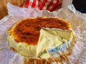 Una foto de tarta en airfryer
