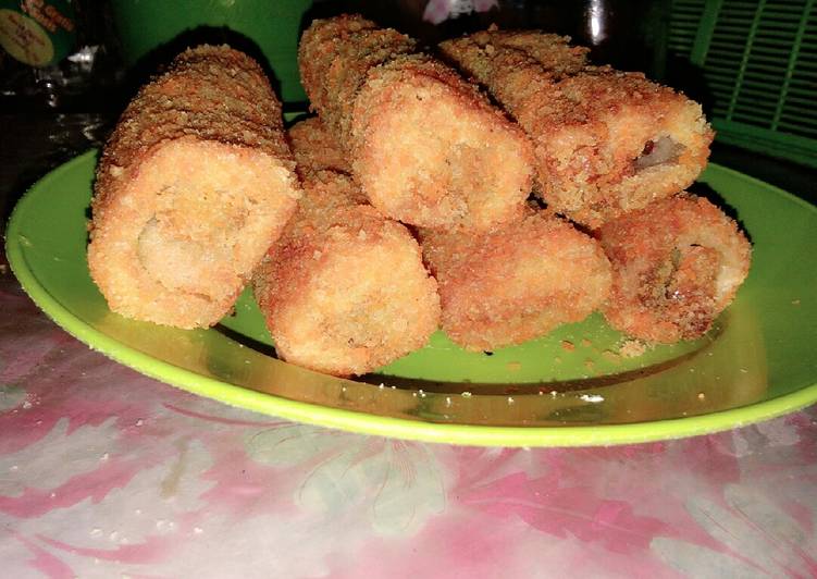 Roti tawar goreng isi coklat dan pisang maknyus