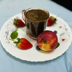 A picture of Apple berries & baby spinach smoothie.