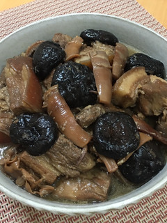 魷魚香菇滷肉 的食譜成品照片