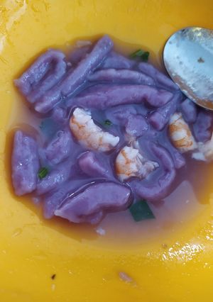 Hình của món Bánh canh khoai lang tím.