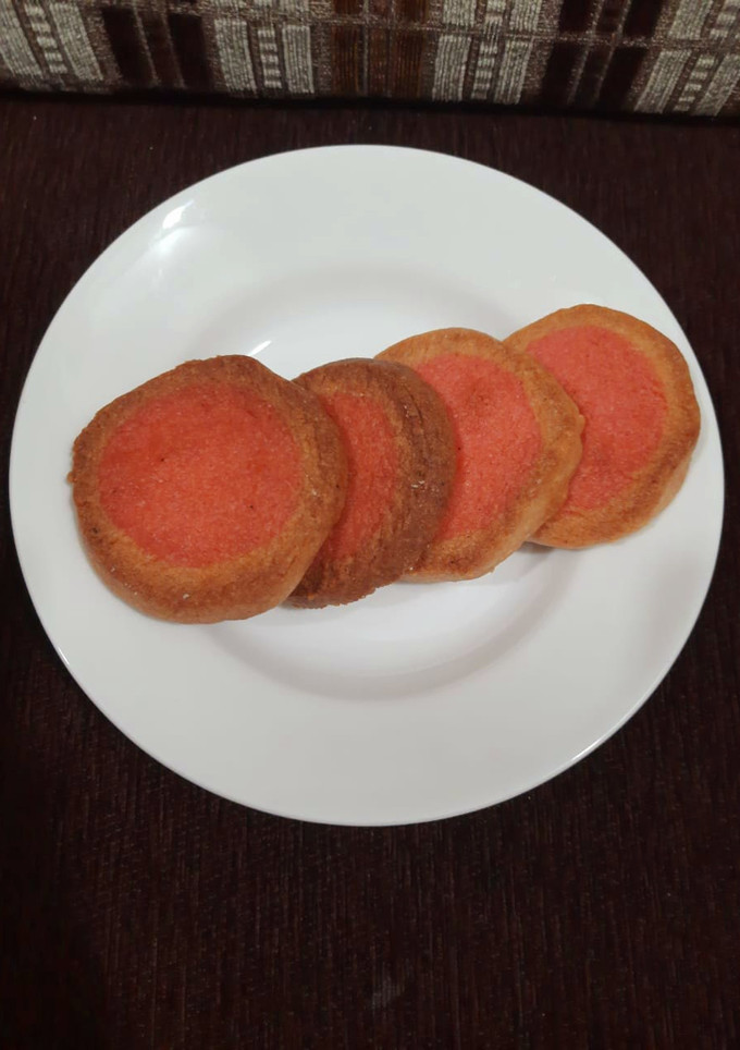 A picture of Round shape cookies.