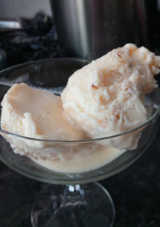 Una foto de Helado de almendra en Monsieur Plus