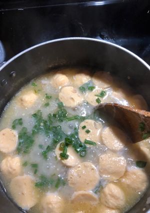 A picture of Shirmp and Fish Ball Misua Soup.