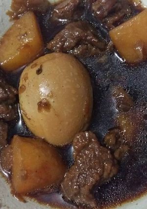 Foto resep Semur daging telur kentang simple