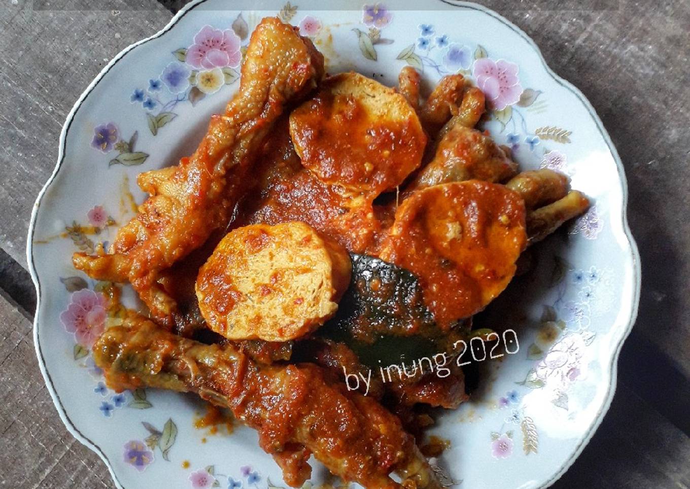 Ceker dan bakso ikan pedas manis