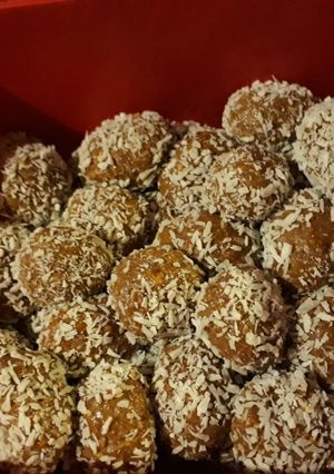 A picture of Milo Balls.