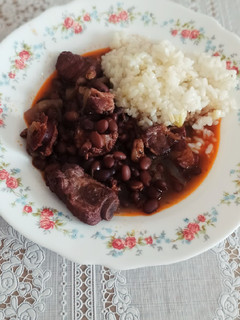 Una foto de 🍲 Feijoada 🇵🇹