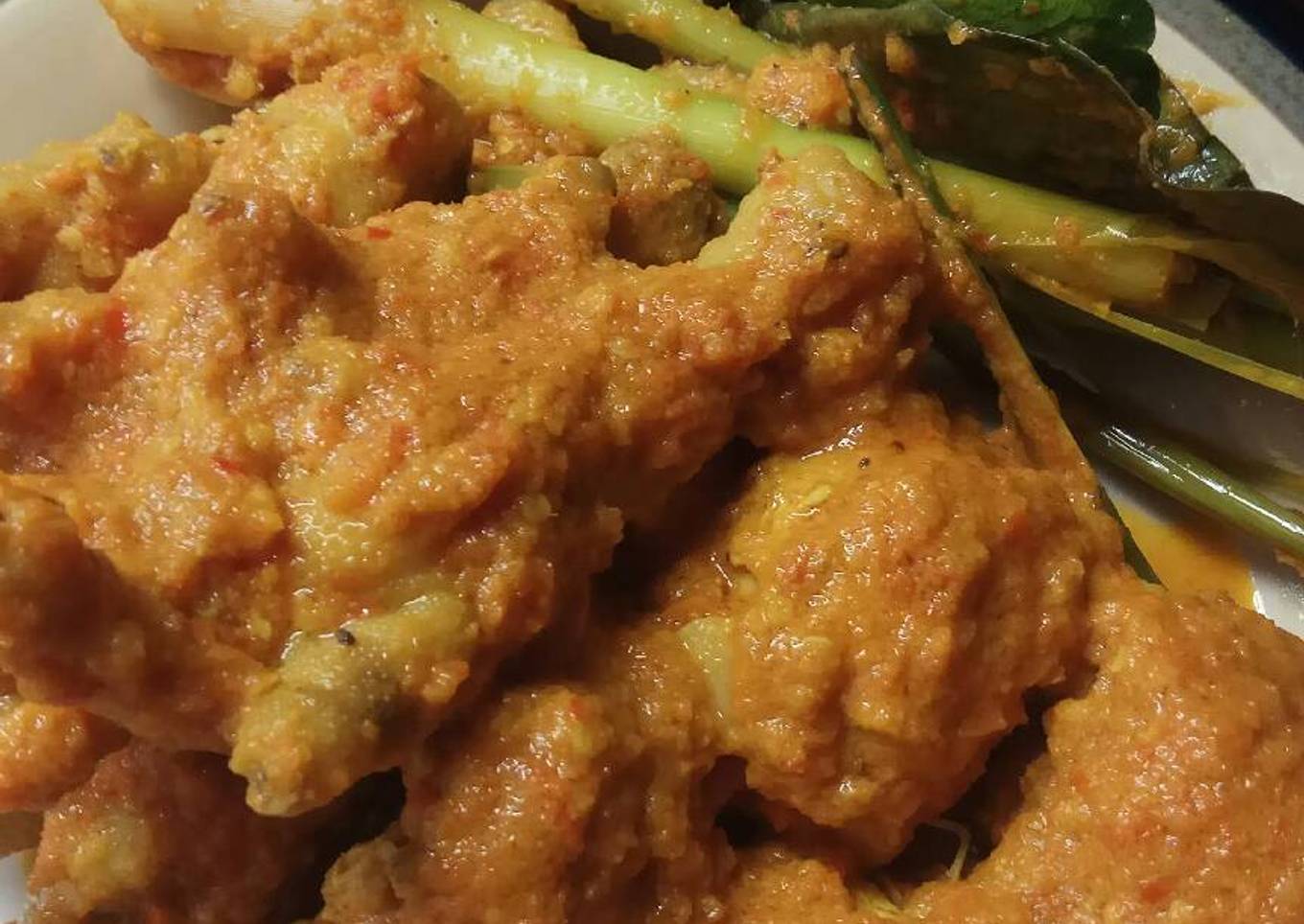 Ayam dan ceker rica rica mercon