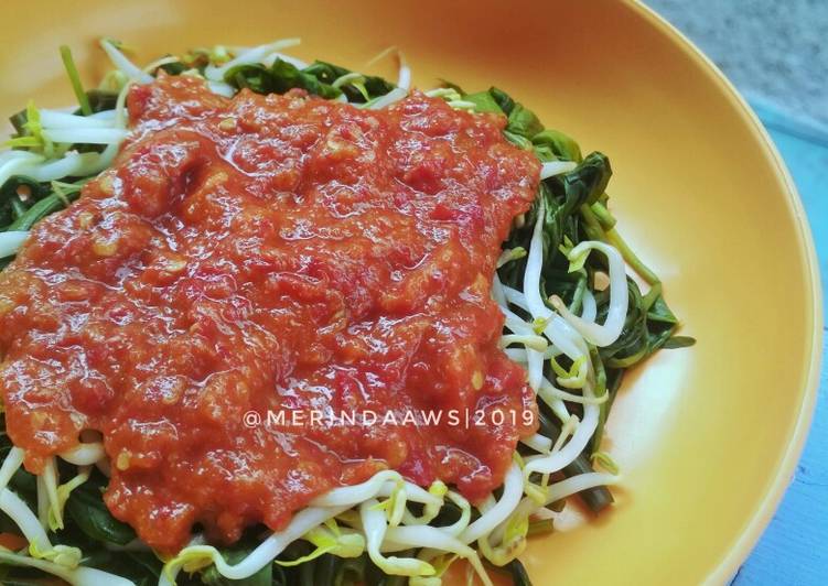 Plecing Kangkung Tauge